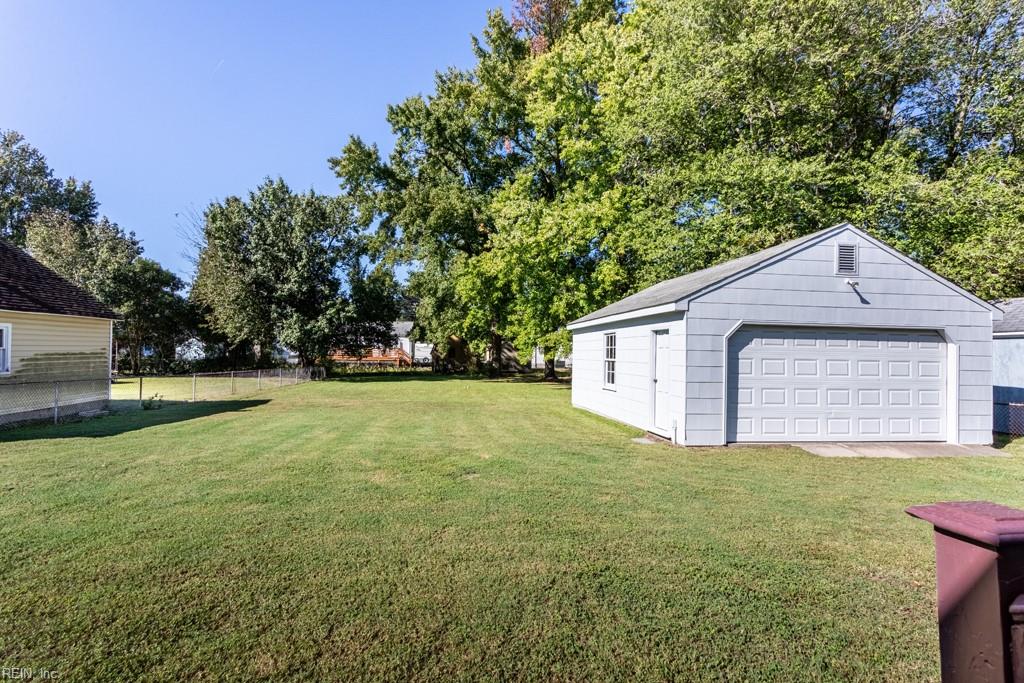 219 Patrician Dr Property Photo 32