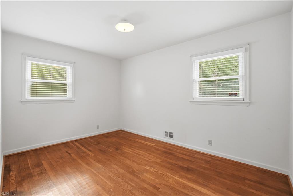 5445 Shadowwood Dr Property Photo 12