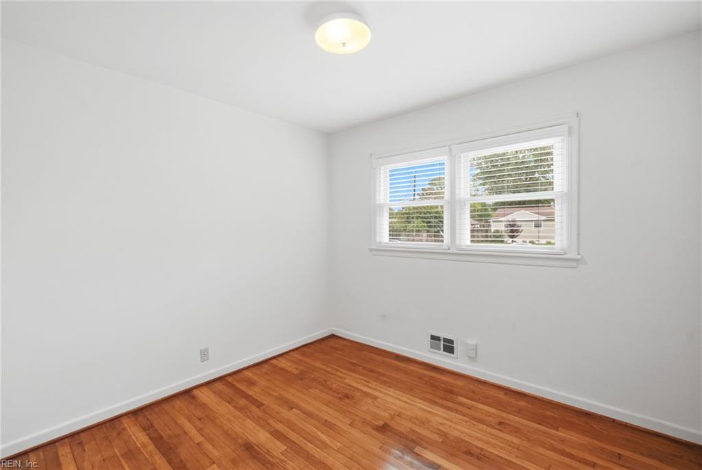 5445 Shadowwood Dr Property Photo 16