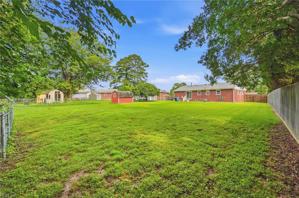 5445 Shadowwood Dr Property Photo 23