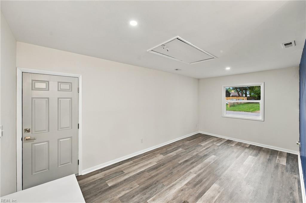 3904 Starboard Rd Property Photo 13