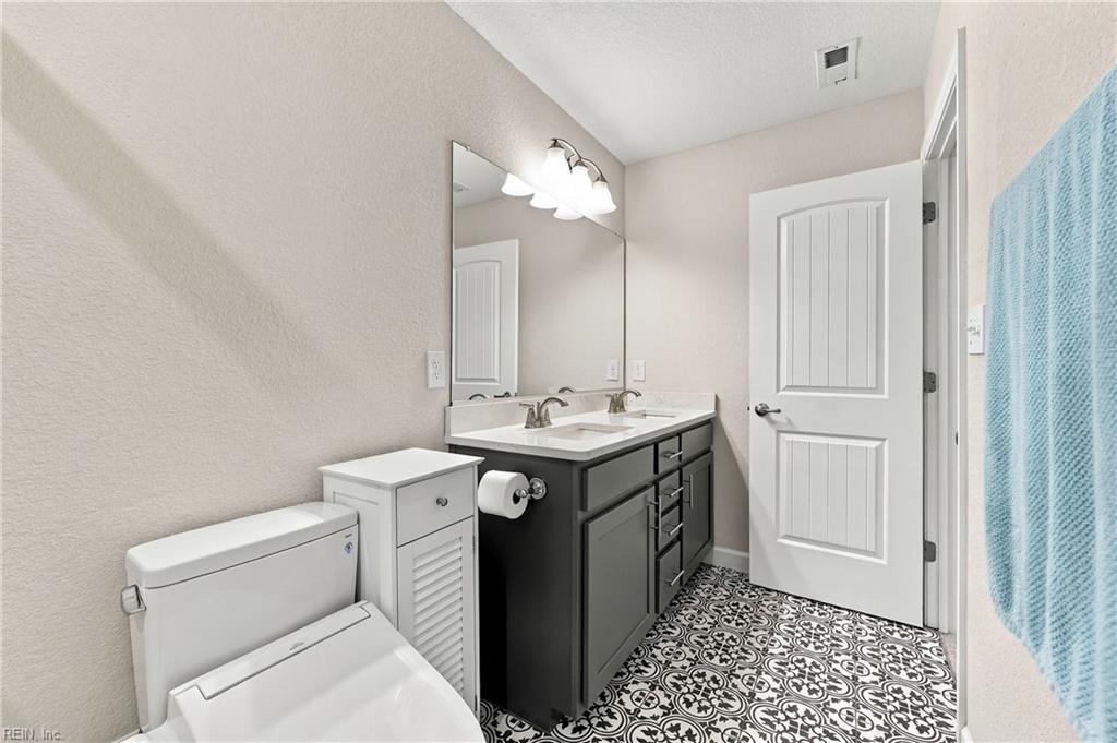 3053 Kingsfield Dr Property Photo 41