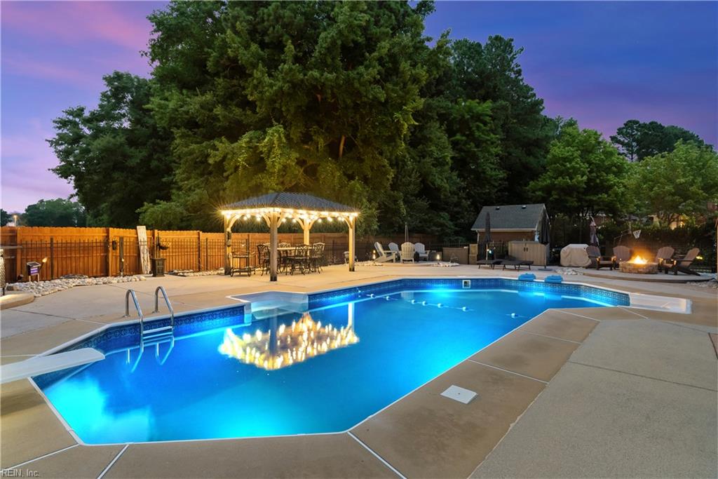 821 Redleafe Cir Property Photo 42