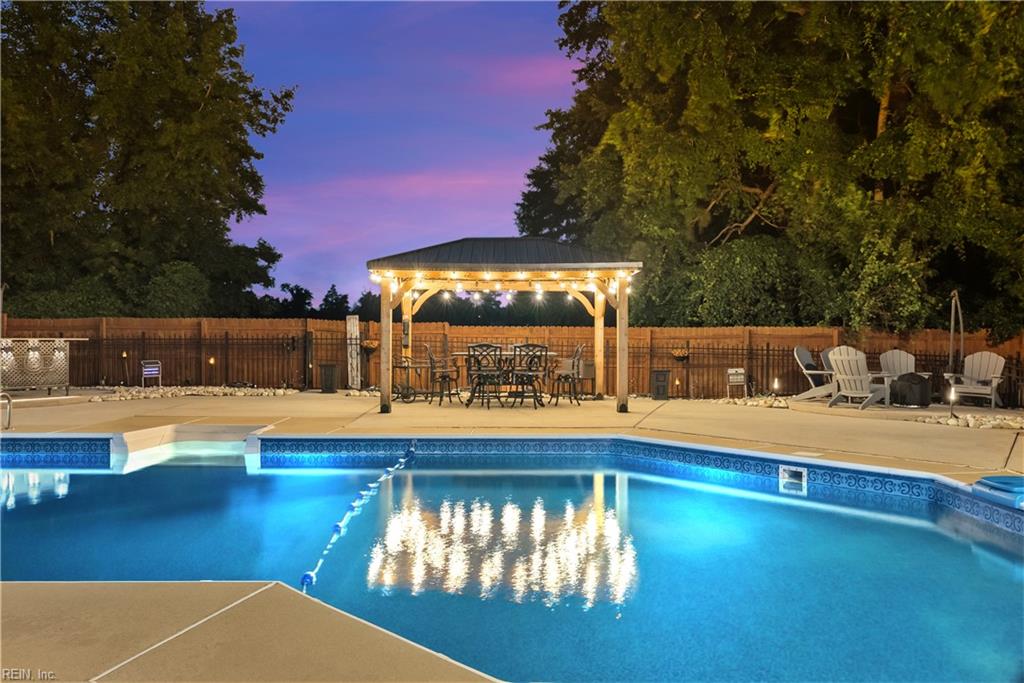 821 Redleafe Cir Property Photo 44