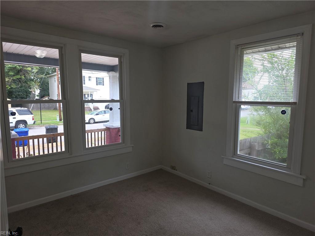 1415 Summit Ave Property Photo 5