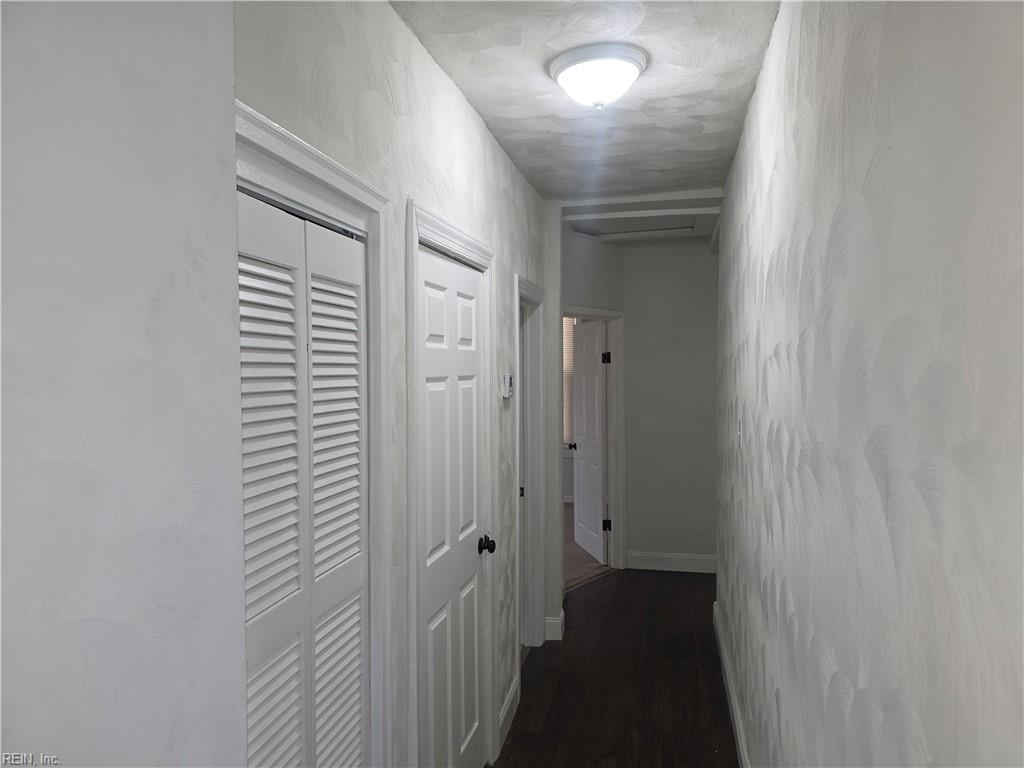 1415 Summit Ave Property Photo 6