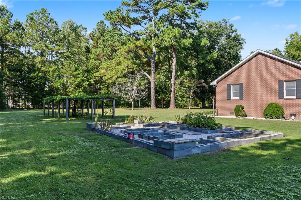 4640 Ballahack Rd Property Photo 43