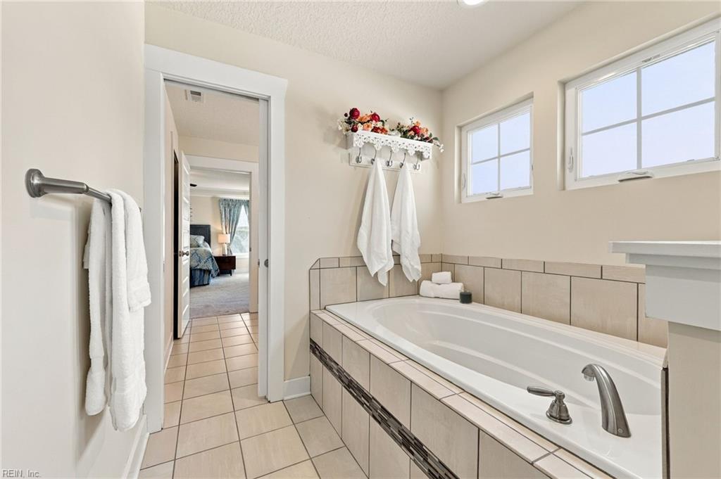1266 Auburn Hill Dr Property Photo 22