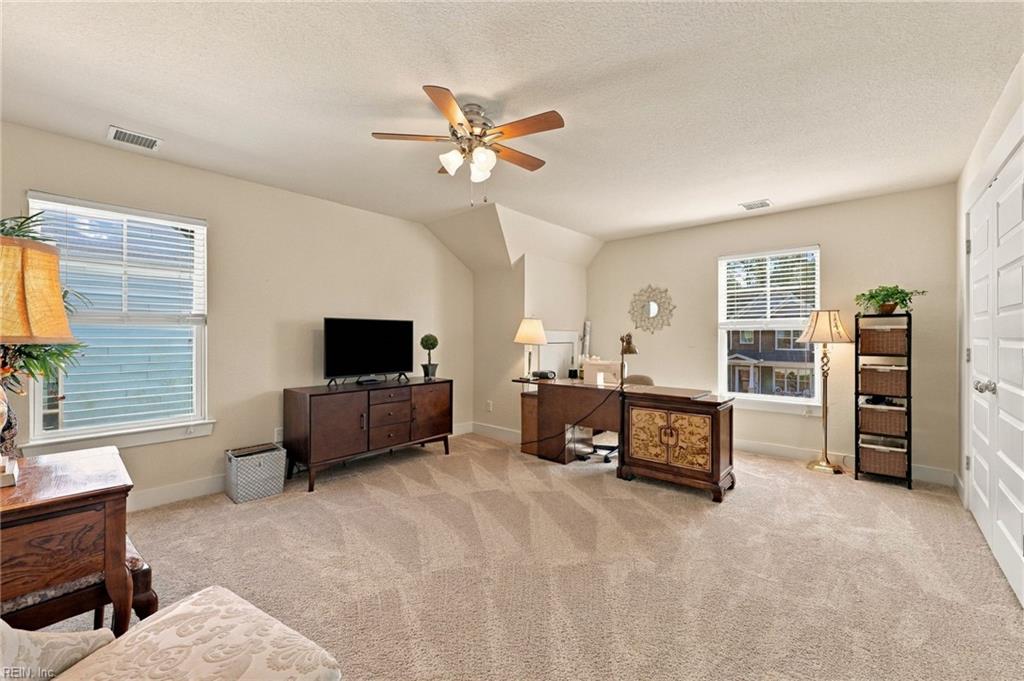1266 Auburn Hill Dr Property Photo 24