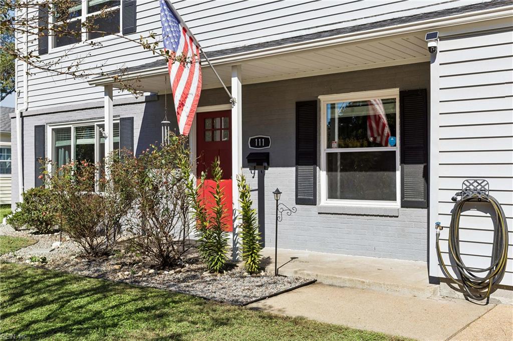 111 Deerfield Blvd Property Photo 4