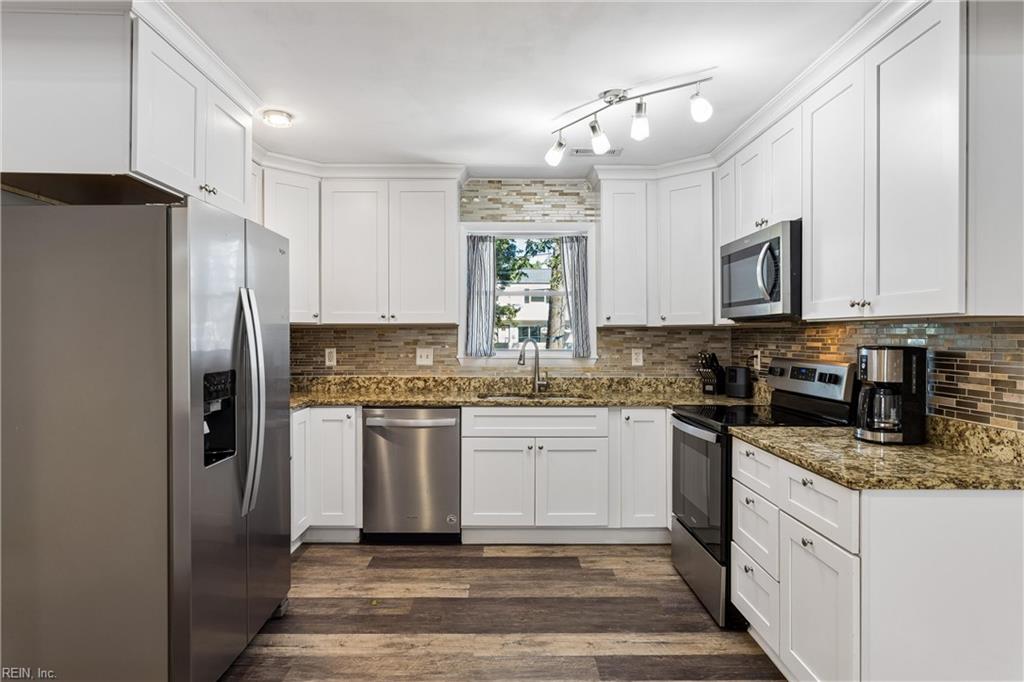 111 Deerfield Blvd Property Photo 16