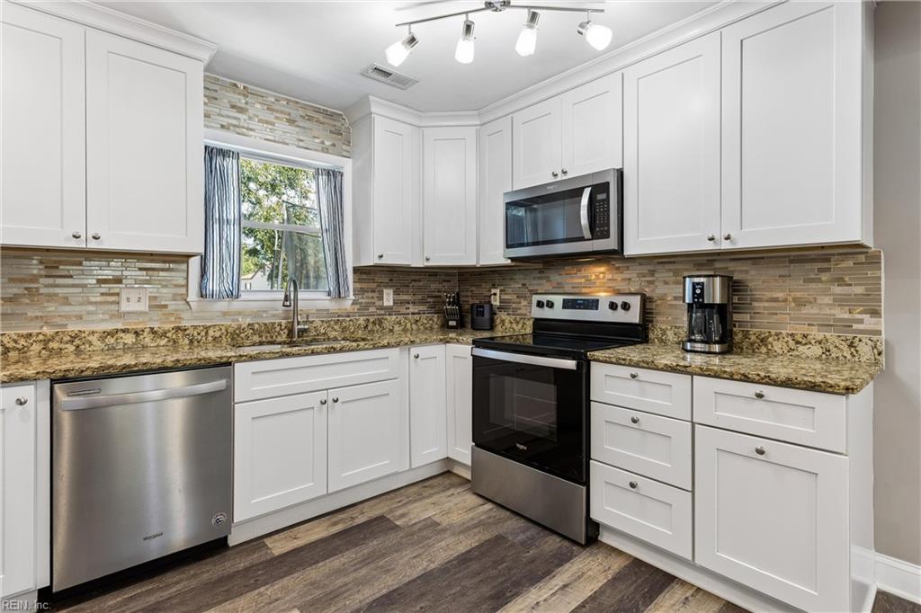 111 Deerfield Blvd Property Photo 18