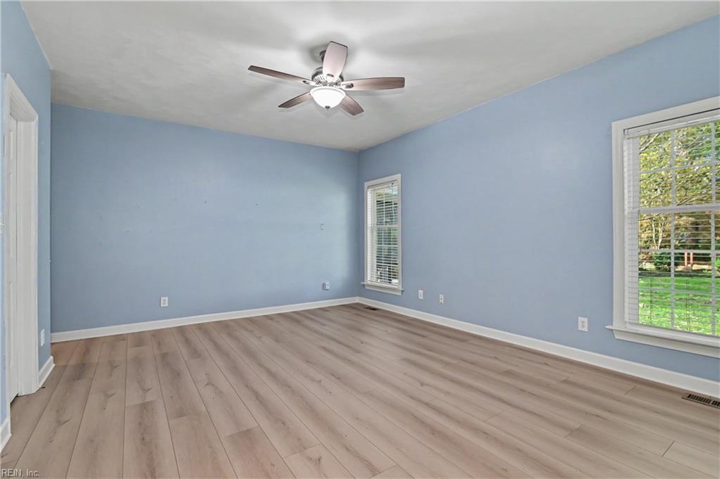1324 Cambridge Way Property Photo 25