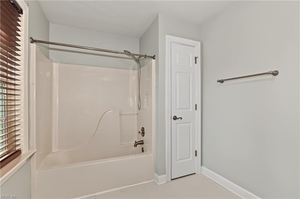 1324 Cambridge Way Property Photo 38