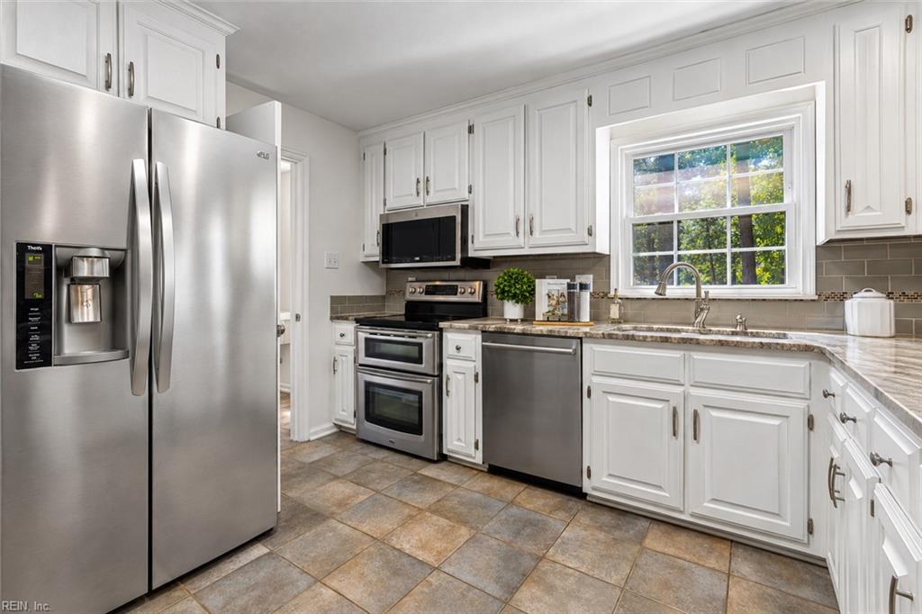 2 Sir Ralph Ln Property Photo 11