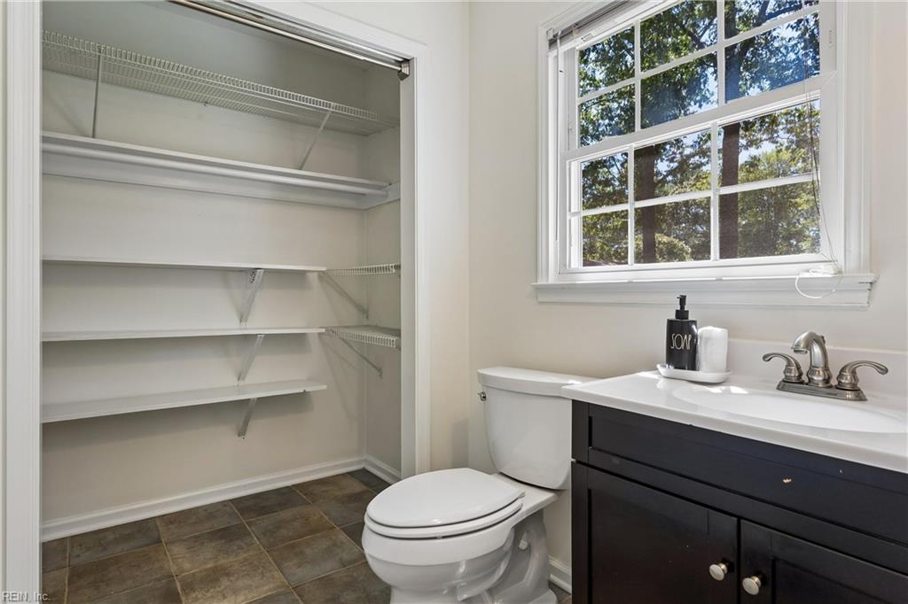 2 Sir Ralph Ln Property Photo 25