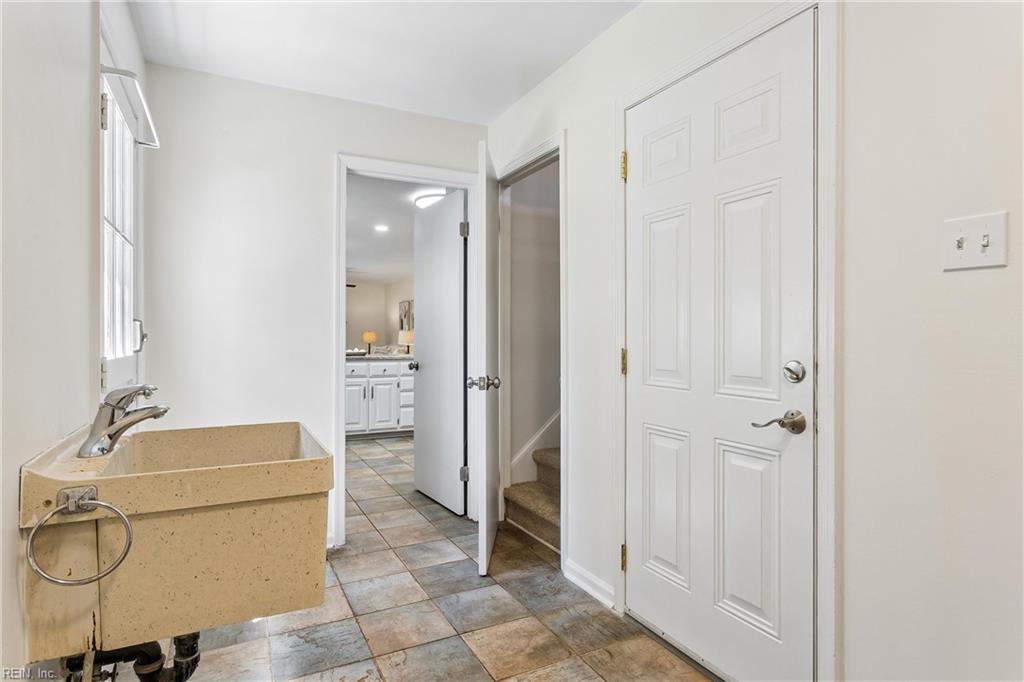 2 Sir Ralph Ln Property Photo 27