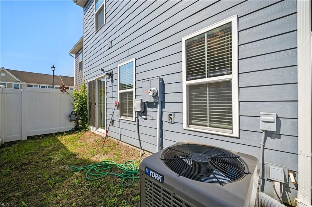 1625 Redwing Arch Property Photo 34