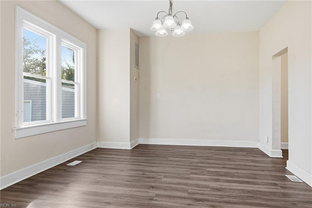 1702 Shell Rd Property Photo 8
