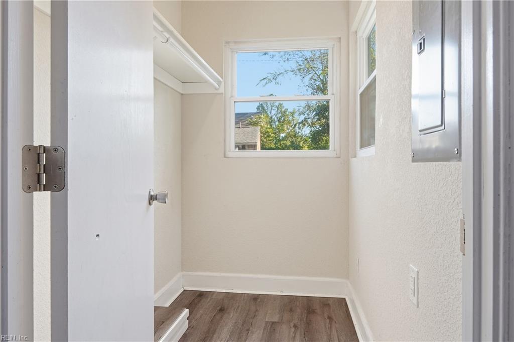 1702 Shell Rd Property Photo 14