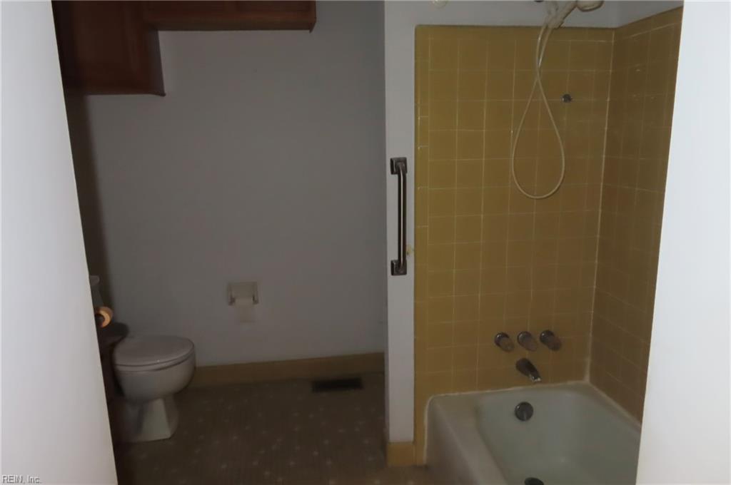 5210 Clover Hill Dr Dr Property Photo 15