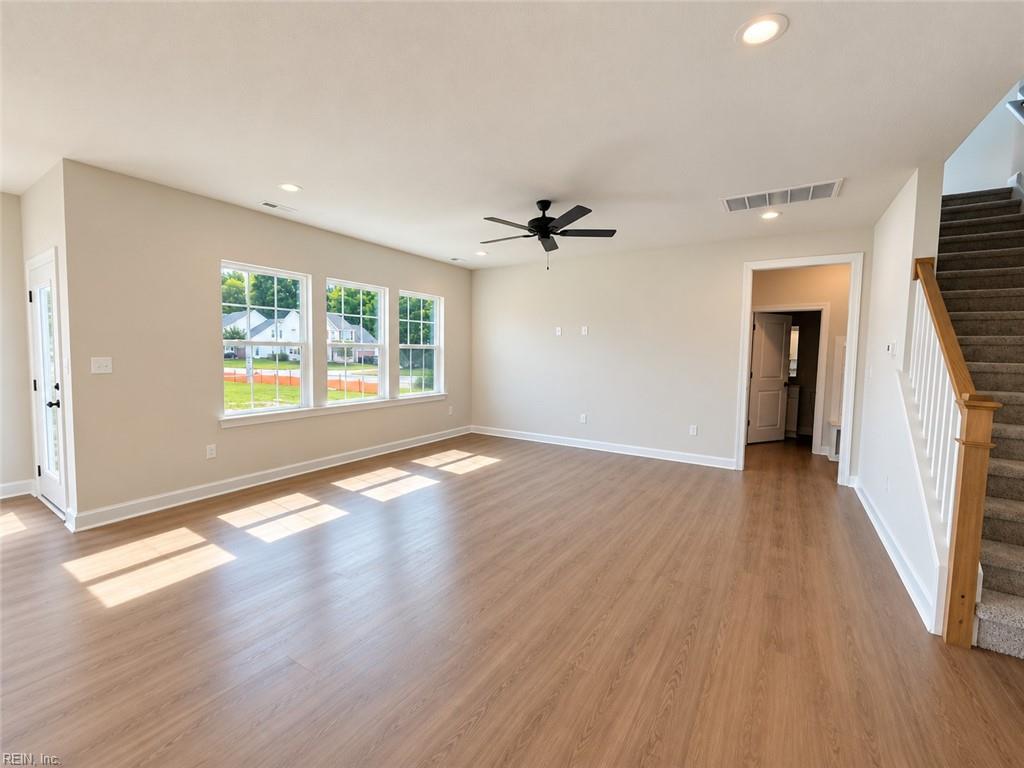 2 Apron Dr Property Photo 7