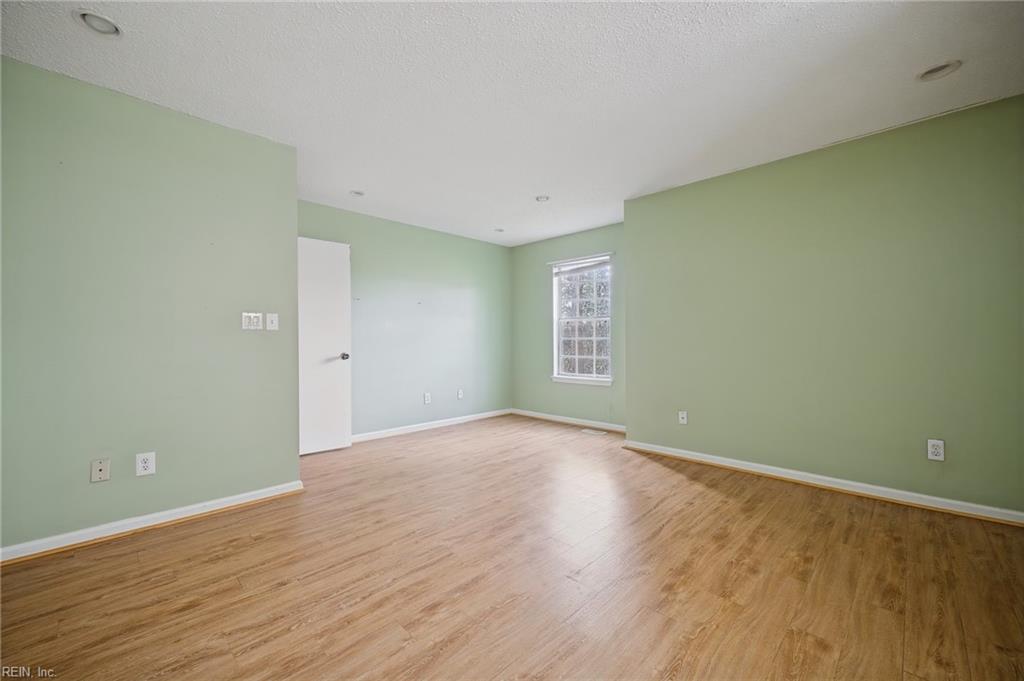 286 Ferdinand Cir Property Photo 27