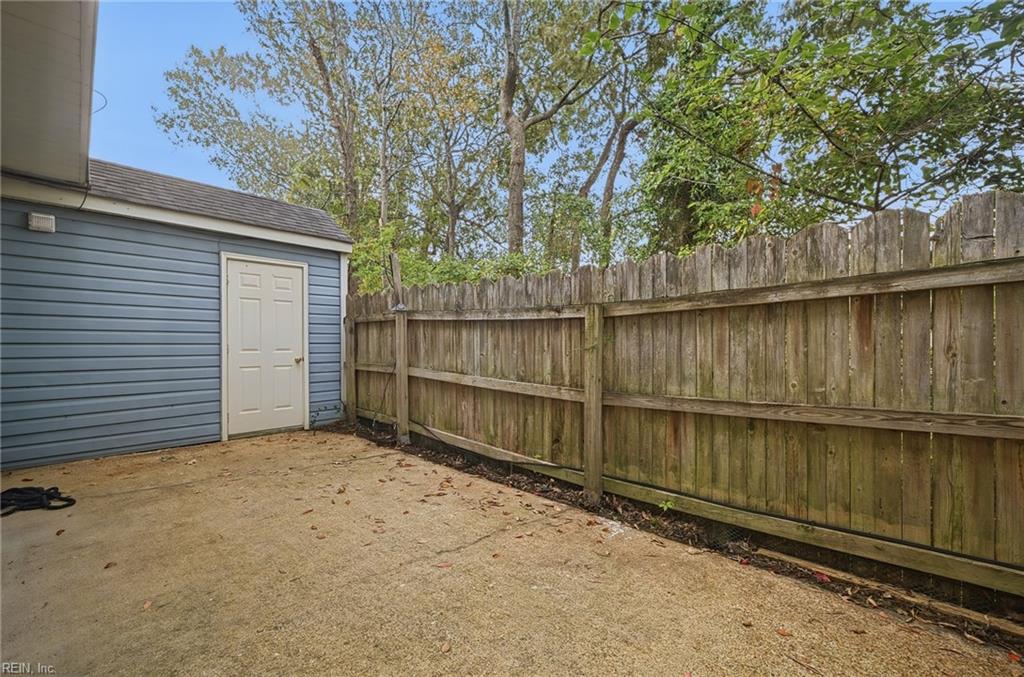 286 Ferdinand Cir Property Photo 32