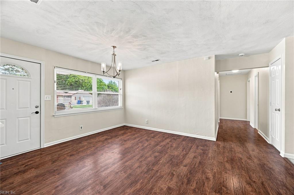 9422 Beach View St Property Photo 13
