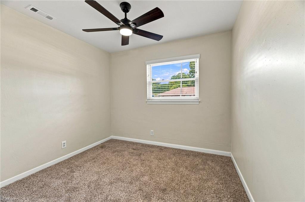 9422 Beach View St Property Photo 18