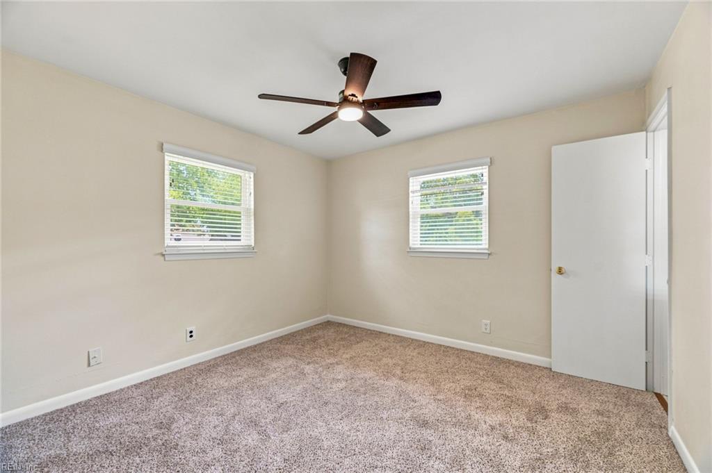 9422 Beach View St Property Photo 20
