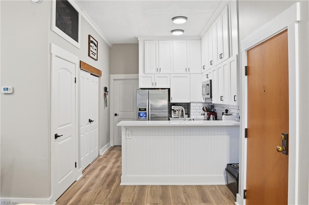 696 Mowbray Arch Property Photo 8