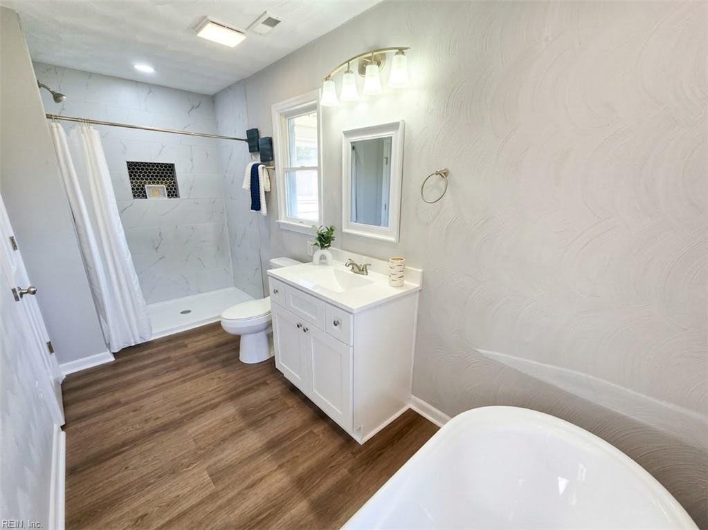 3237 Silina Dr Property Photo 12