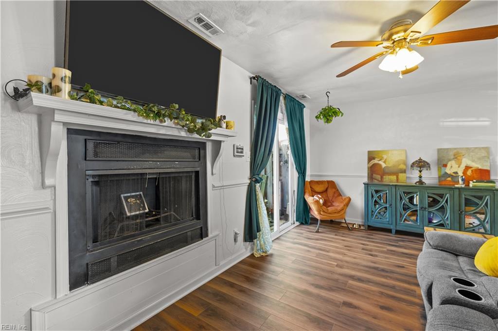1101 Netherland Ct Property Photo 4