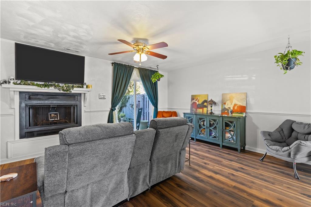 1101 Netherland Ct Property Photo 8