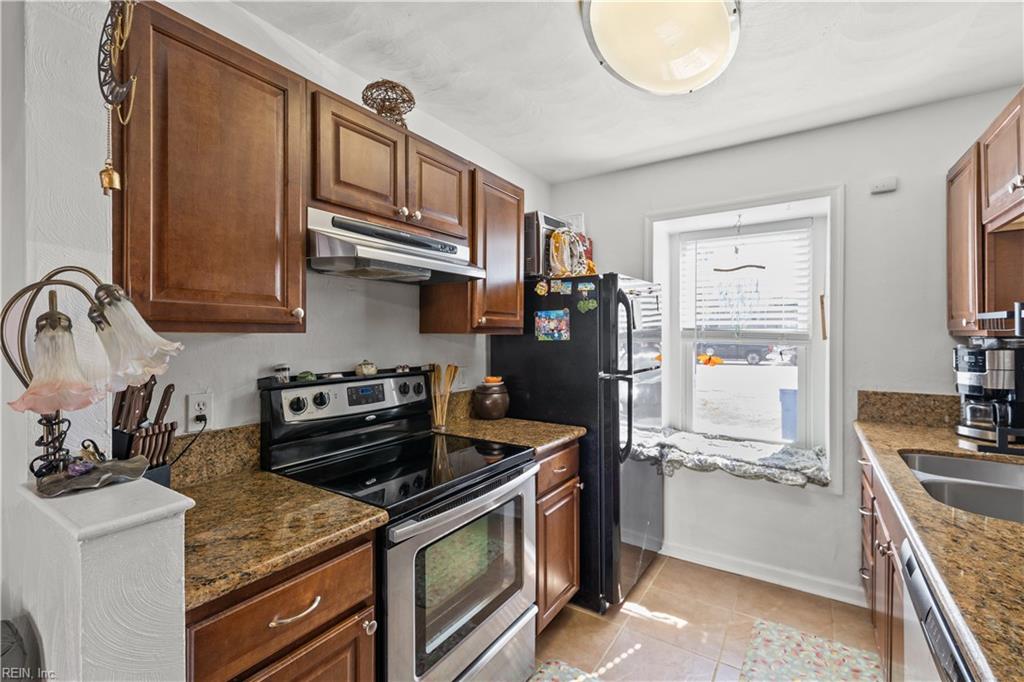 1101 Netherland Ct Property Photo 10