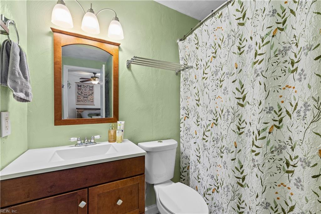 1101 Netherland Ct Property Photo 17