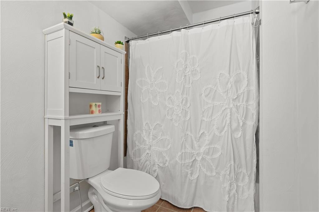 1101 Netherland Ct Property Photo 20