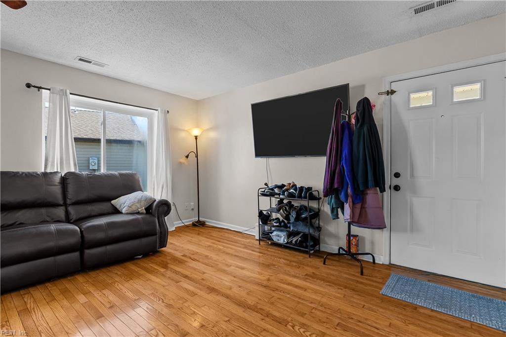 1253 Quarter Path Trl Property Photo 14