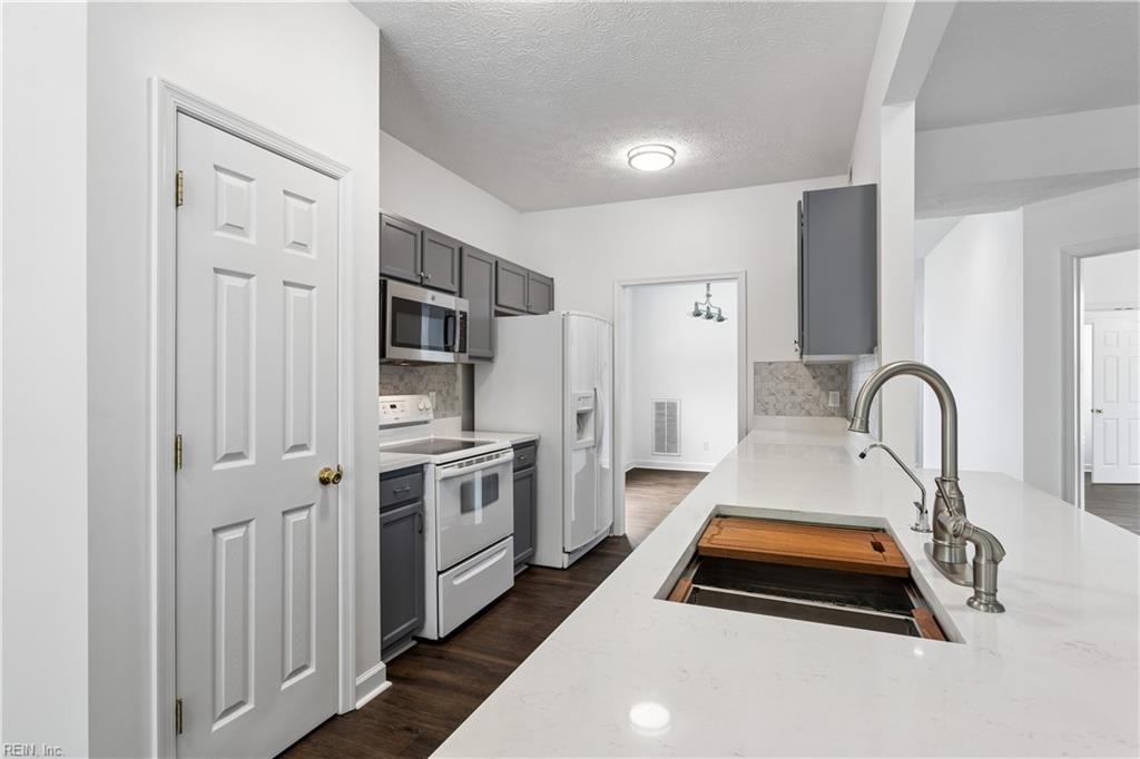 125 Brightwood Terrace Property Photo 11