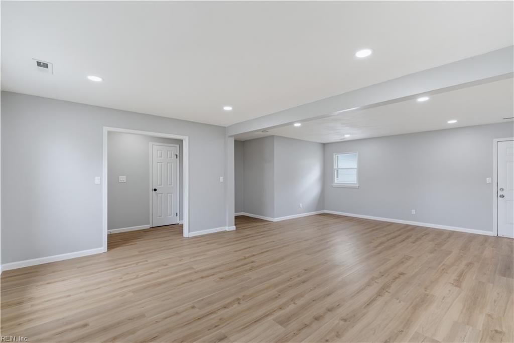 2941 Guenevere Dr Property Photo 2
