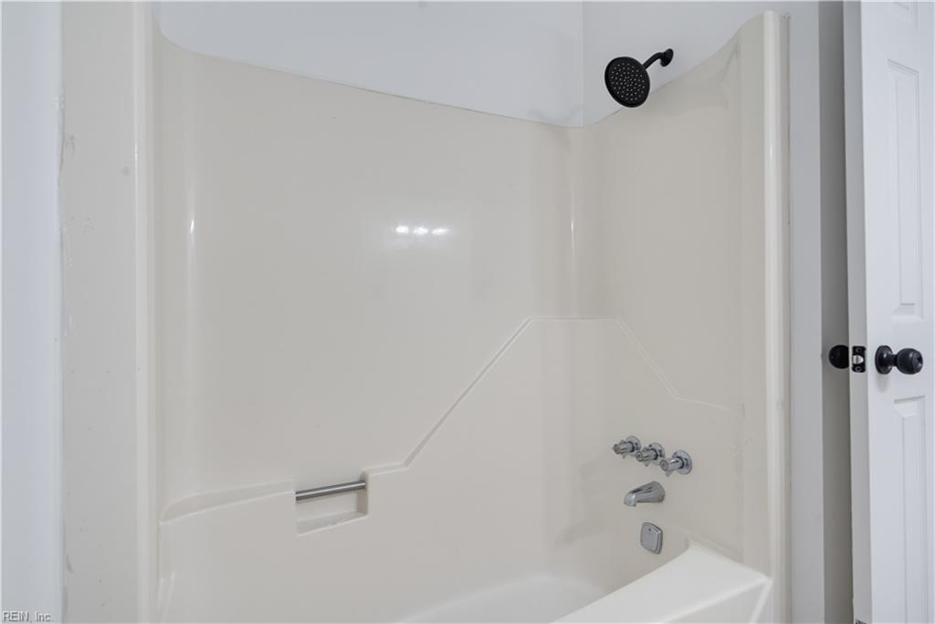 2941 Guenevere Dr Property Photo 16