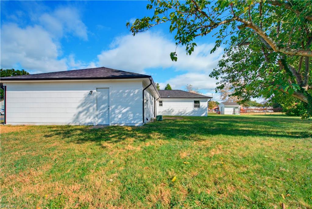 2941 Guenevere Dr Property Photo 30