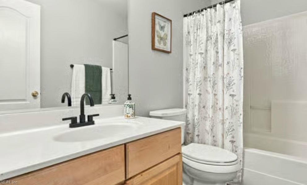 1037 Legends Way Property Photo 12