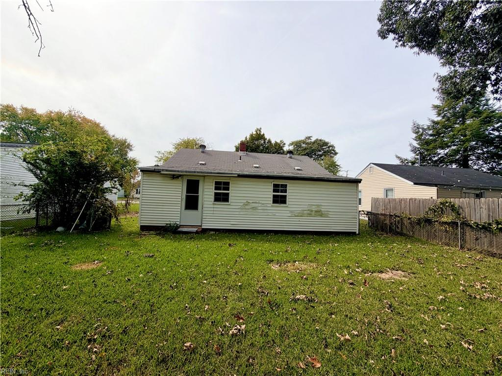 6 Crestwood Cir Property Photo 15