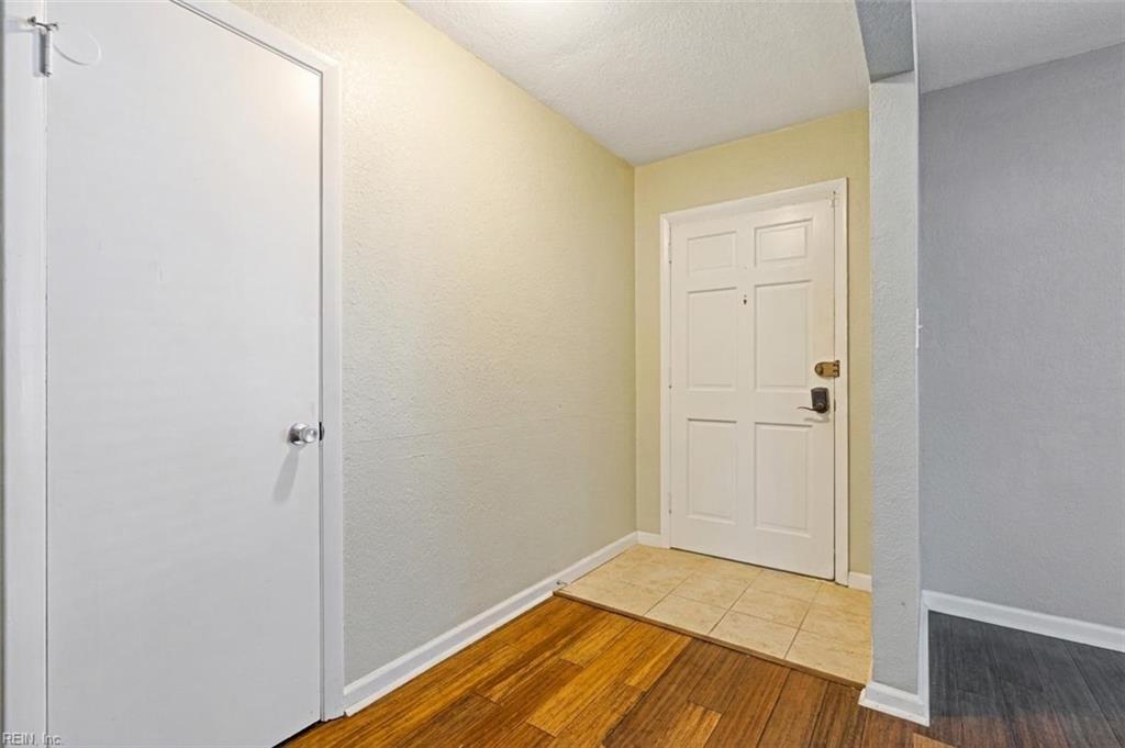 4045 Windsor Gate Pl Property Photo 2