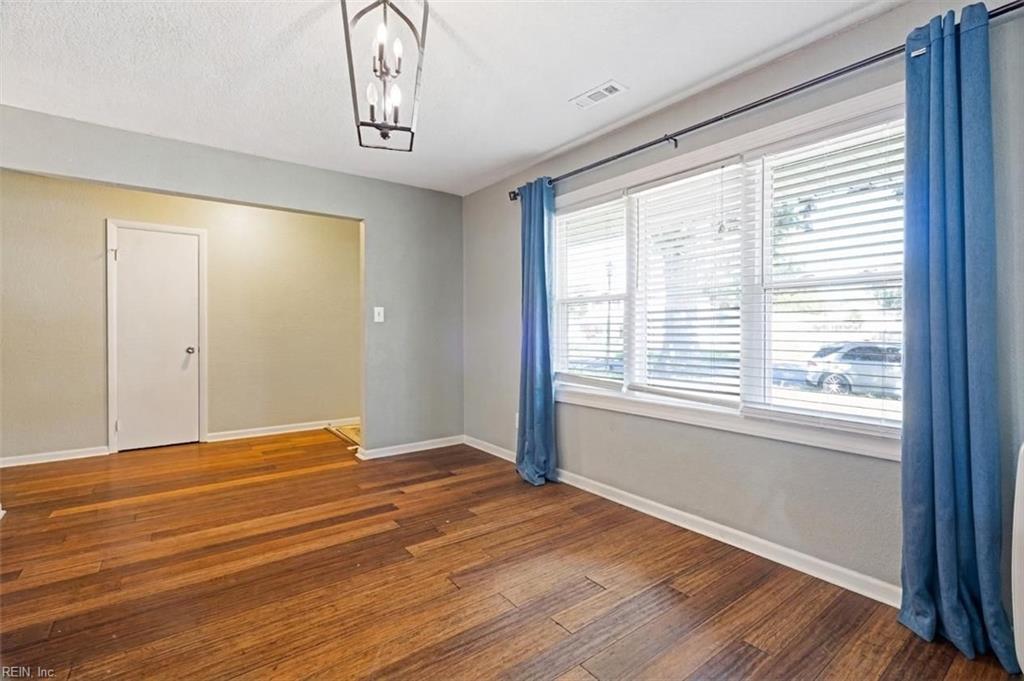 4045 Windsor Gate Pl Property Photo 4