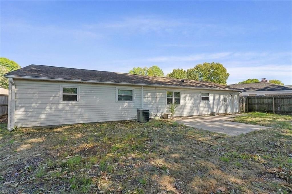 4045 Windsor Gate Pl Property Photo 23