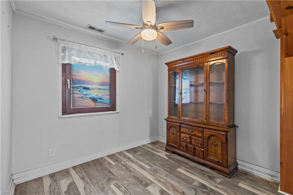 856 Little Bay Ave Property Photo 11