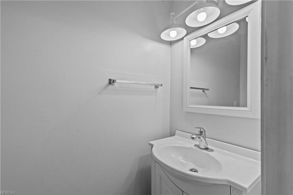 856 Little Bay Ave Property Photo 17